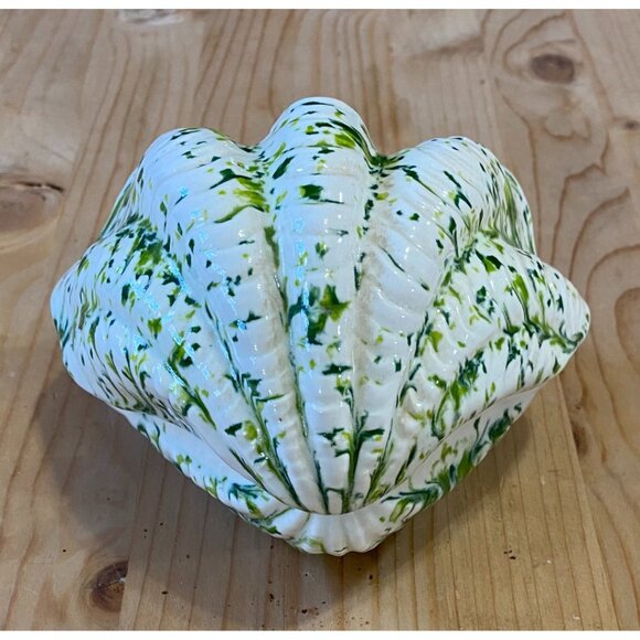 Green & White Ceramic Clam Shell Trinket / Candy / Soap / Nuts Dish Ocean Sea - Picture 4 of 6